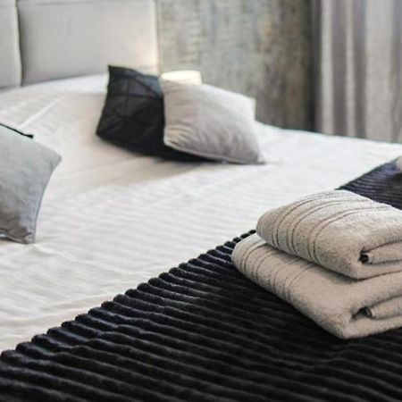 Kopernik Premium Rooms Apartment Torun Bagian luar foto